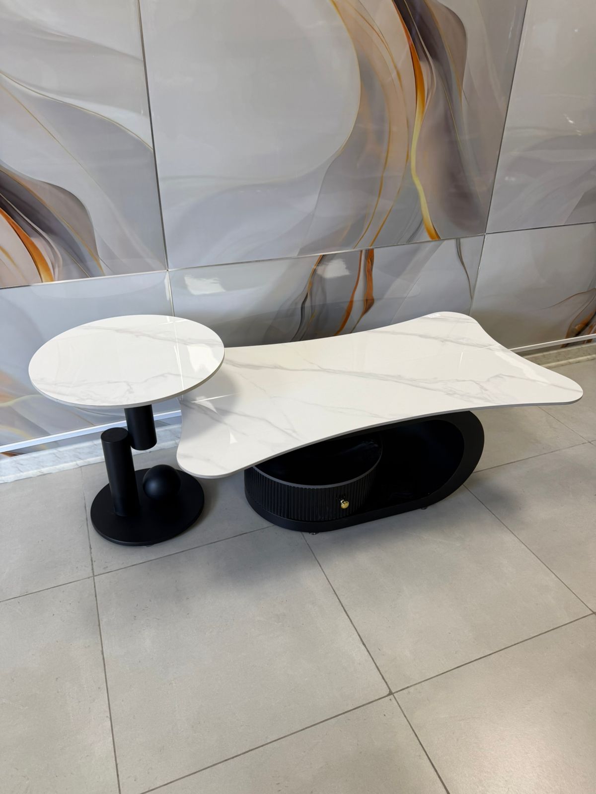 Mesa de Centro Ceramic  TOP Blanco & Onda Negra – Diseño con Almacenamiento Oculto para tu Living