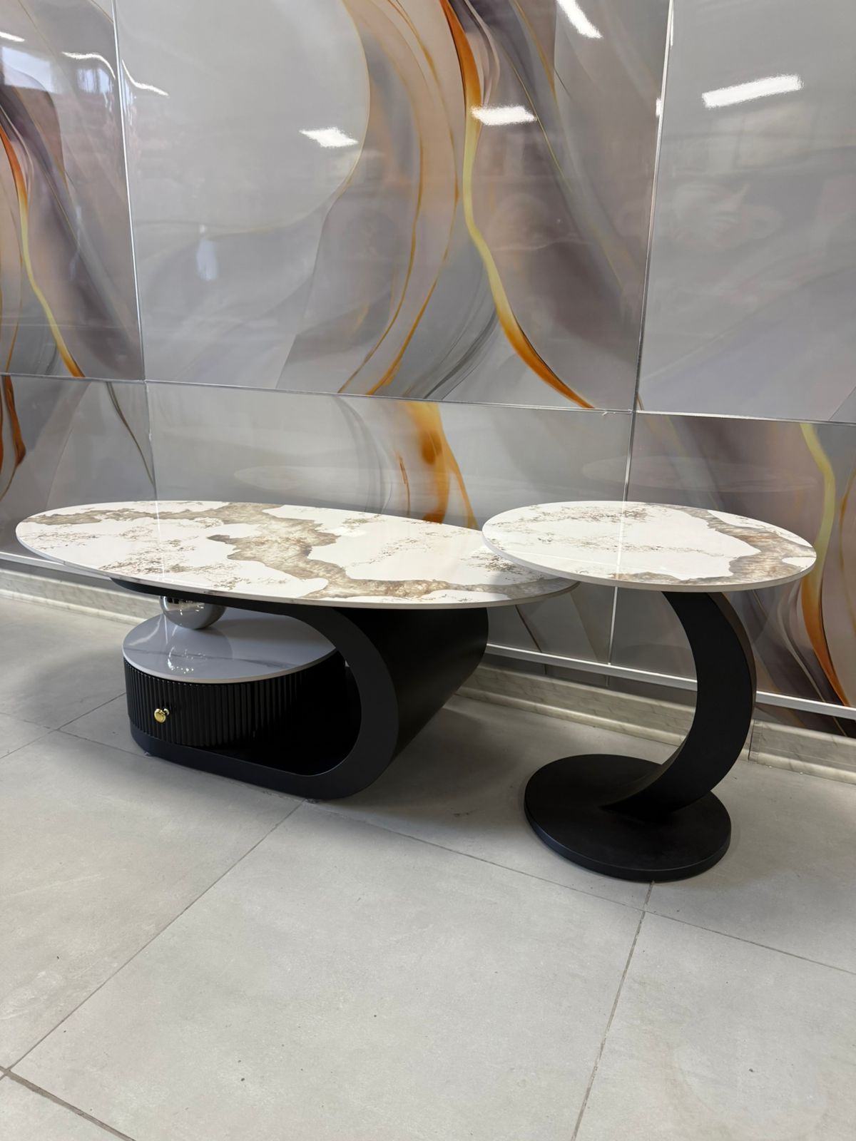 Mesa de Centro Oval cubierta de Ceramic TOP –  Moderna para tu Living